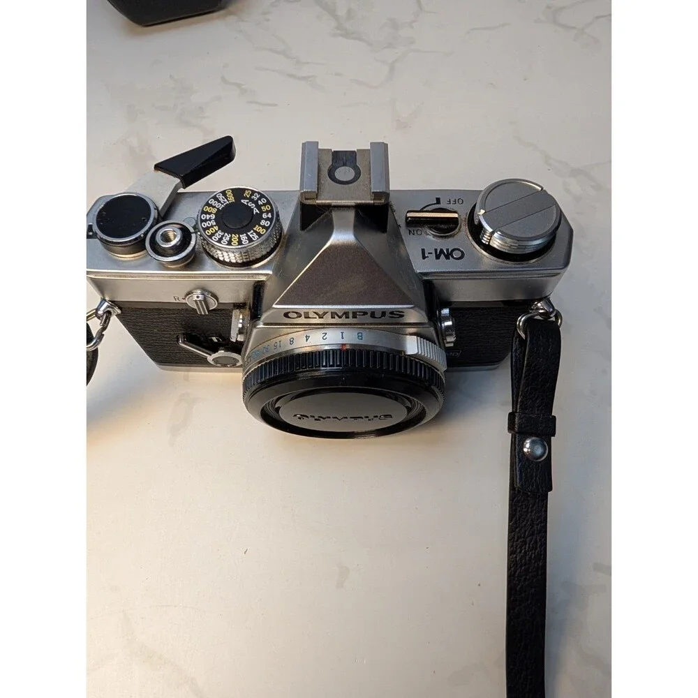 Olympus OM-1 MD 35mm SLR Film Camera Body w/ Original Case Tested Working